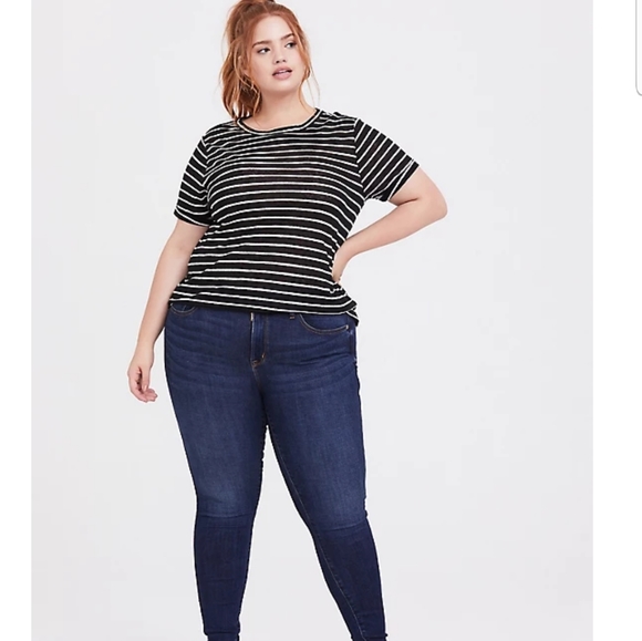 Torrid BLACK & WHITE STRIPED LINEN CREW TEE - Picture 3 of 7